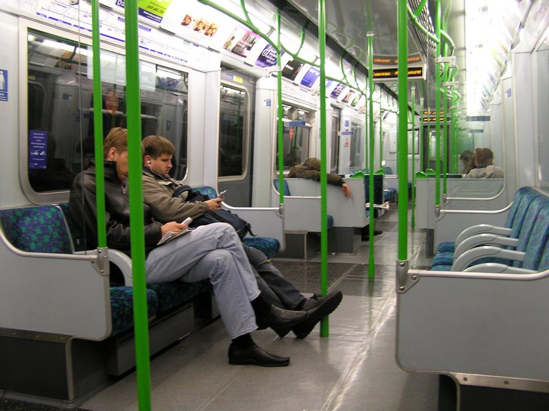 pb290099.jpg